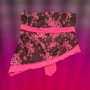 Floral Assymetrical Sleeveless Top Janette Plus